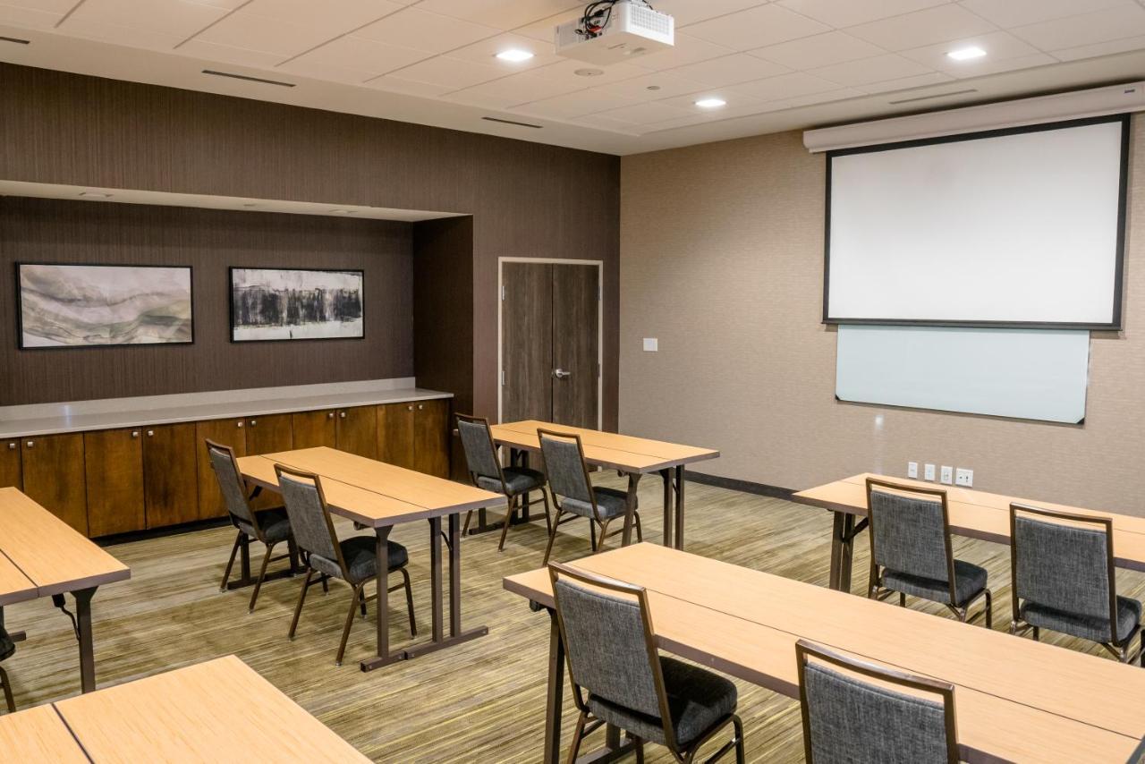 Hotel Courtyard By Marriott Fargo Extérieur photo