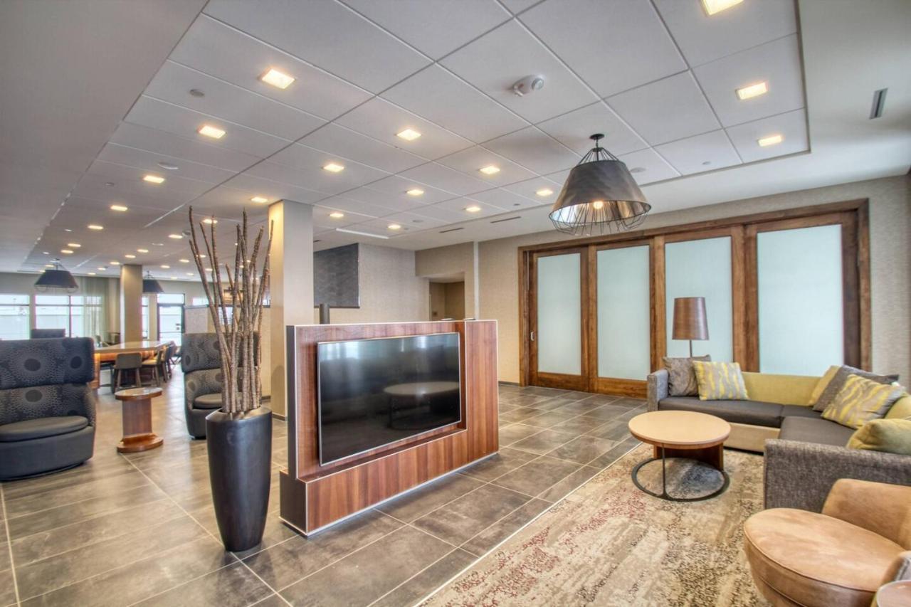 Hotel Courtyard By Marriott Fargo Extérieur photo