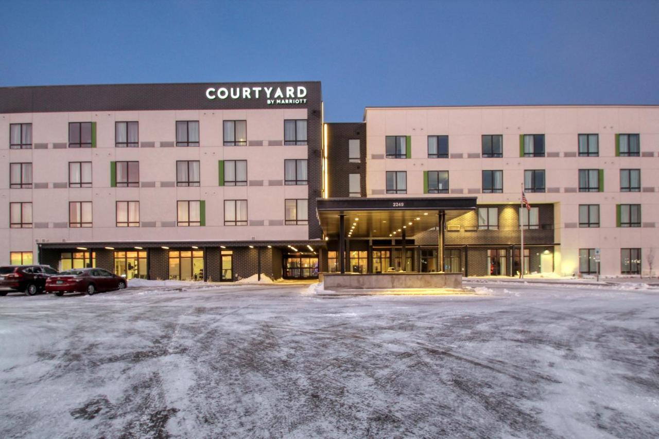 Hotel Courtyard By Marriott Fargo Extérieur photo