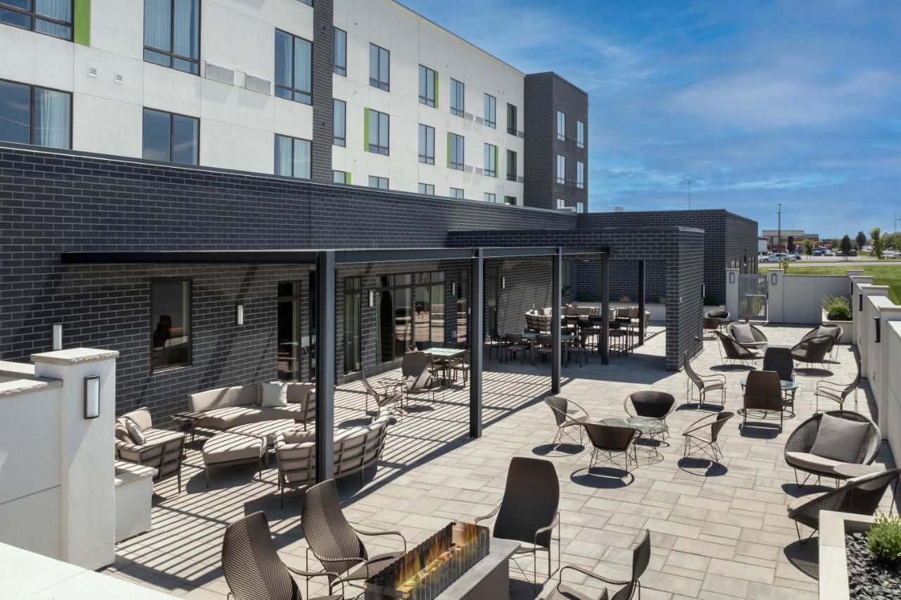 Hotel Courtyard By Marriott Fargo Extérieur photo