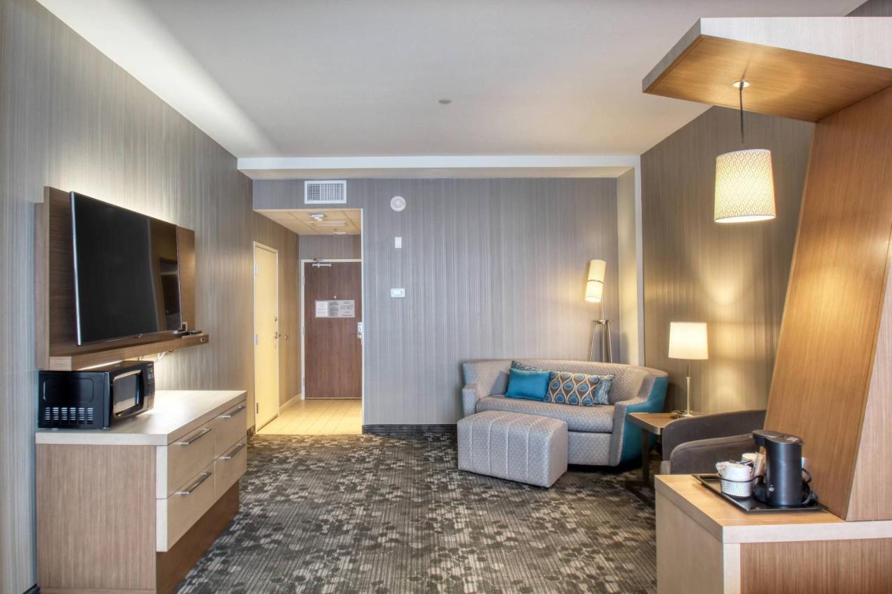Hotel Courtyard By Marriott Fargo Extérieur photo