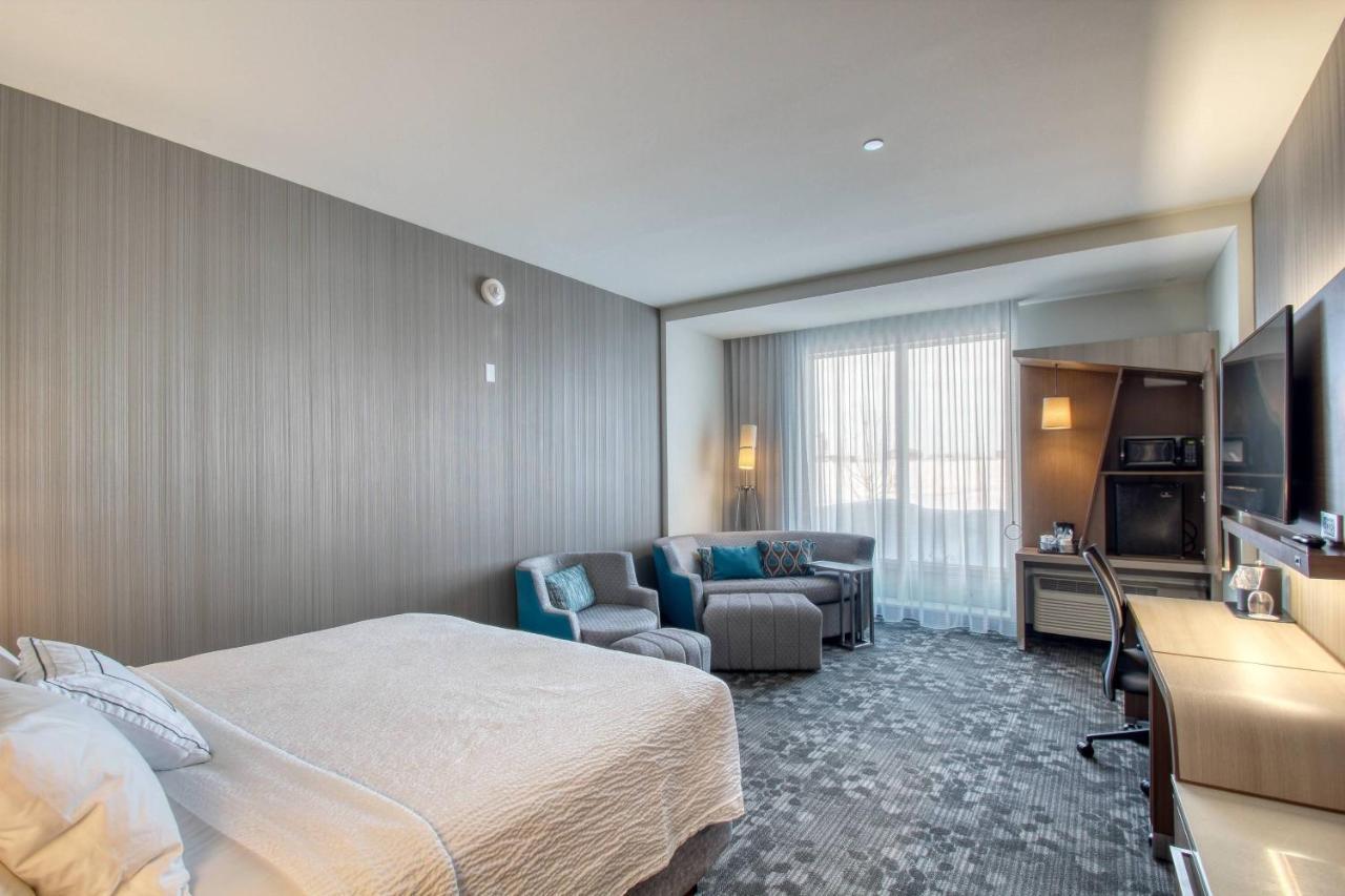 Hotel Courtyard By Marriott Fargo Extérieur photo