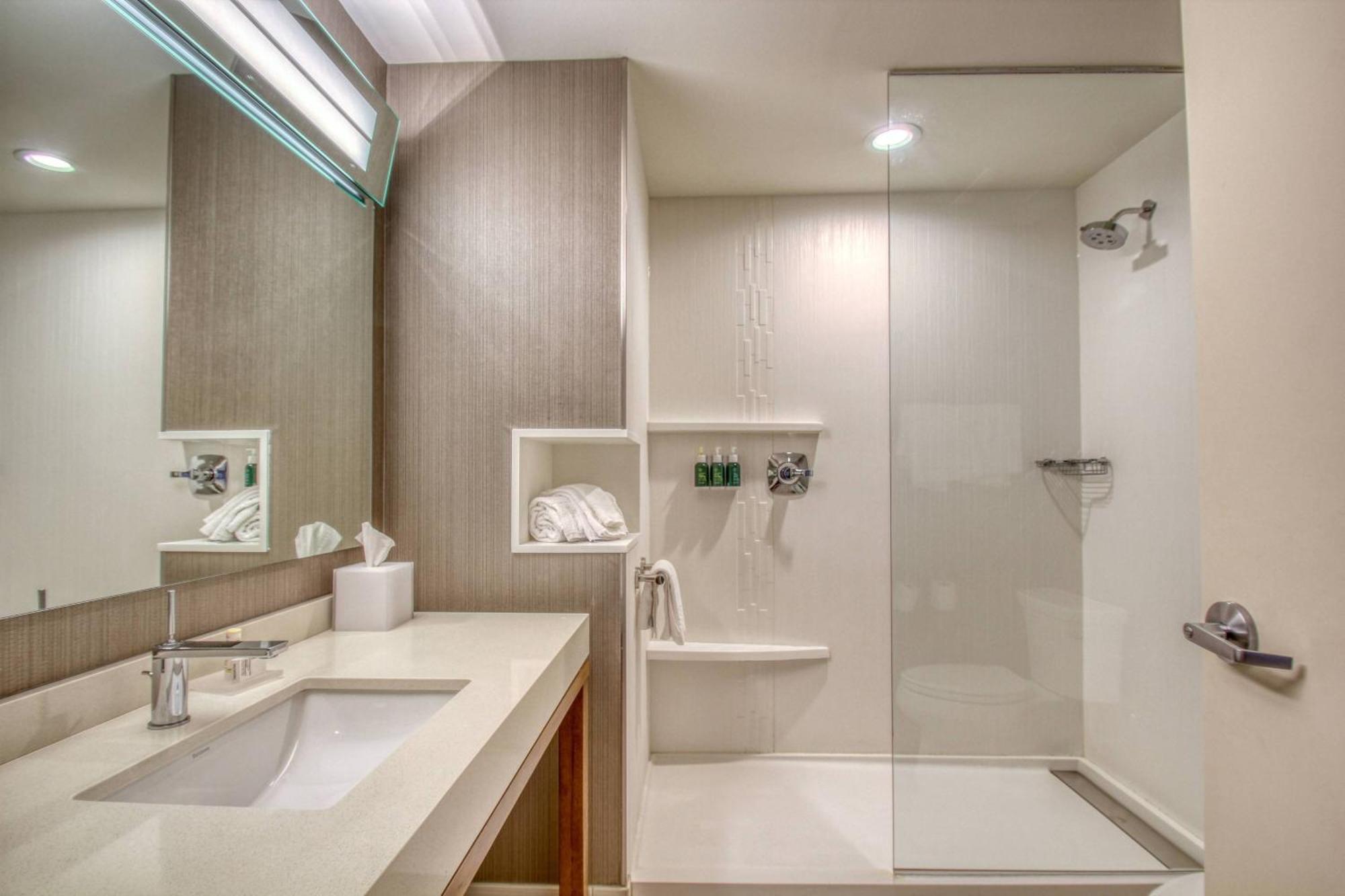 Hotel Courtyard By Marriott Fargo Extérieur photo