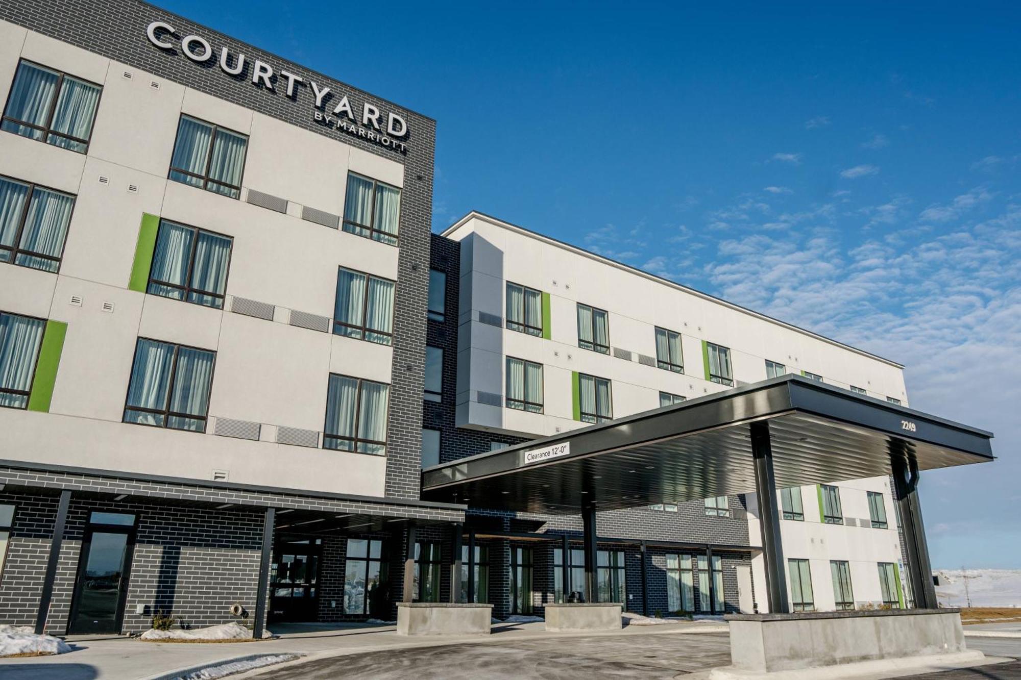 Hotel Courtyard By Marriott Fargo Extérieur photo